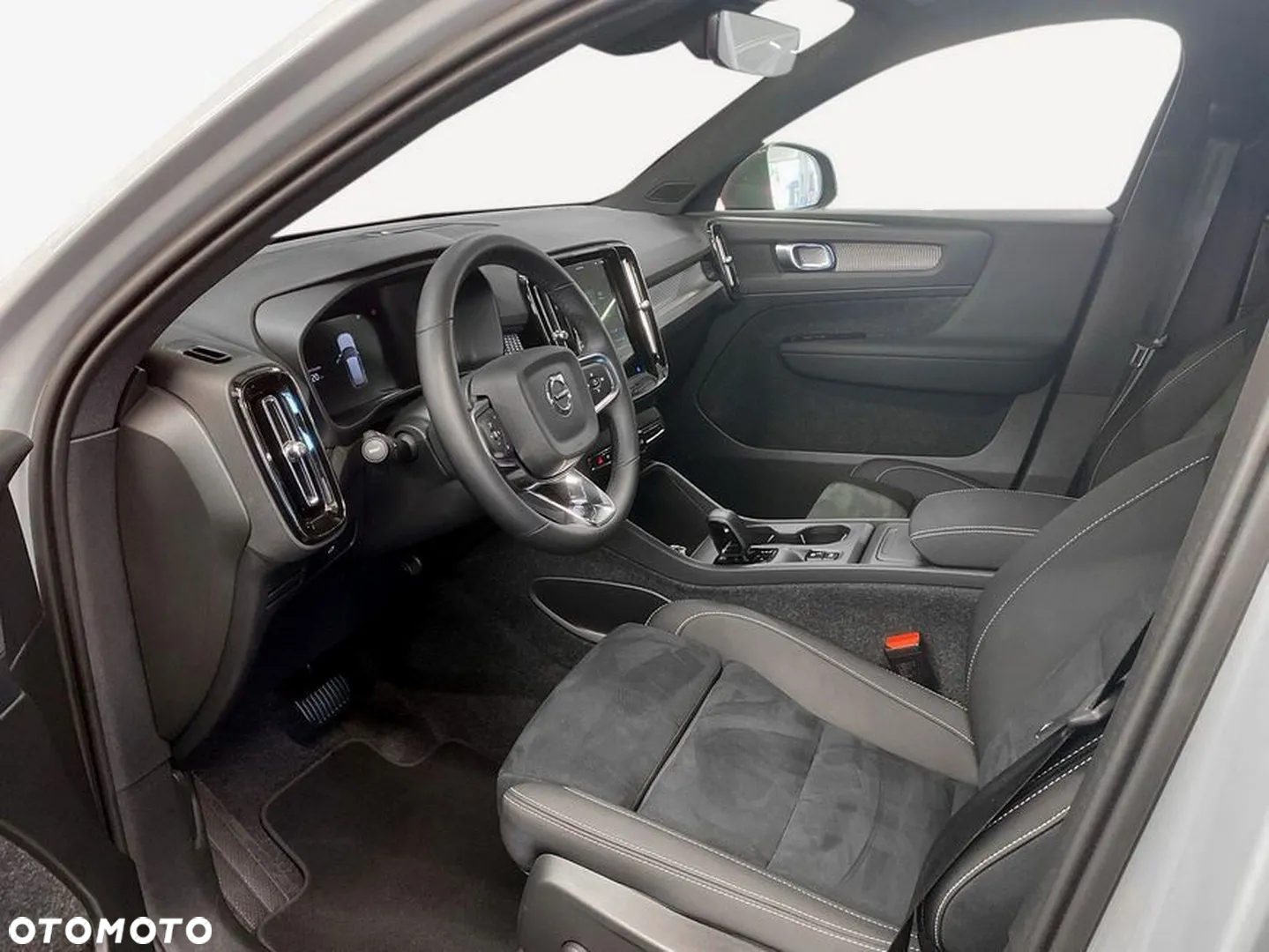 Volvo XC 40 B3 B DKG Core - 9