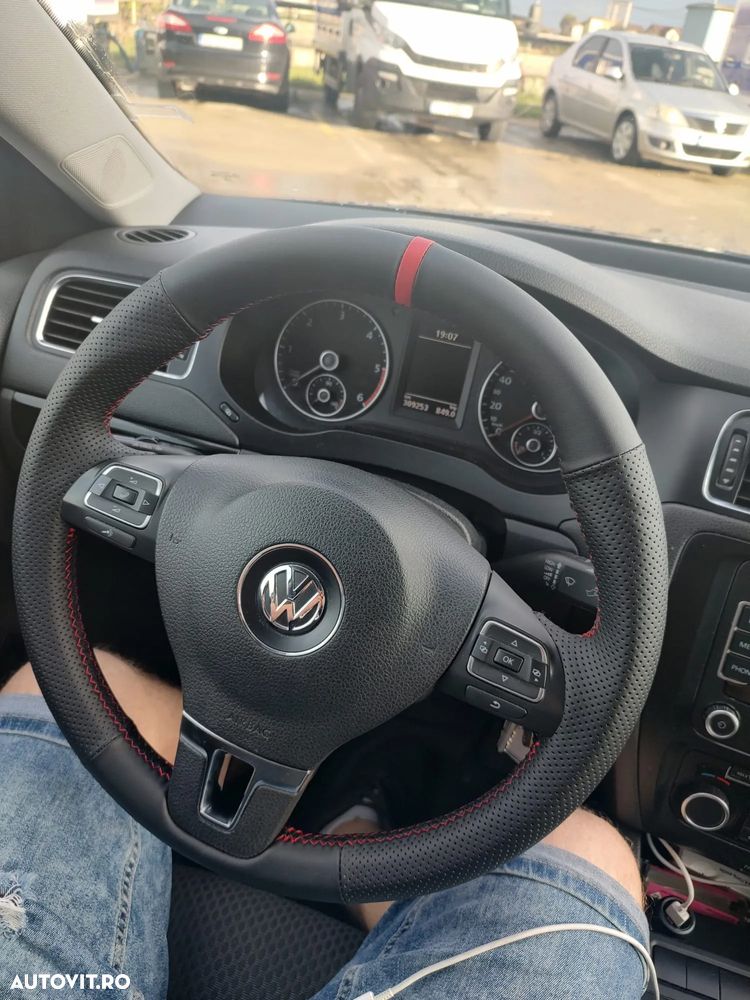 Volkswagen Jetta 1.6 TDI DPF Comfortline - 4