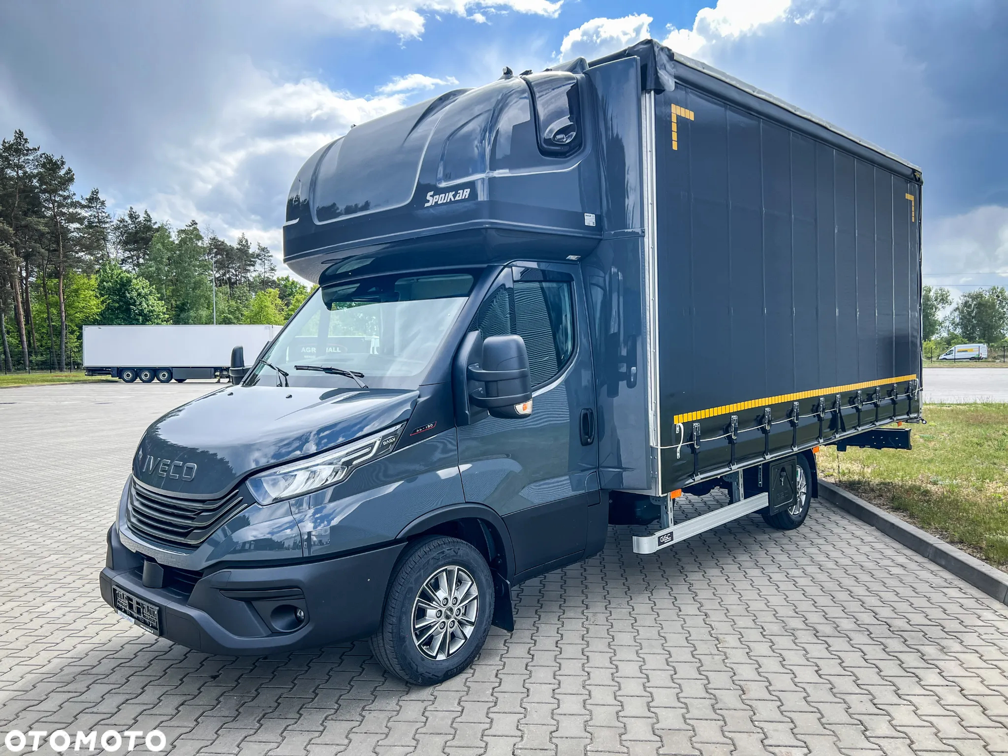 Iveco Daily, PLANDEKA ,Sypialnia , 35S, 3.0L - 5,1m - 8