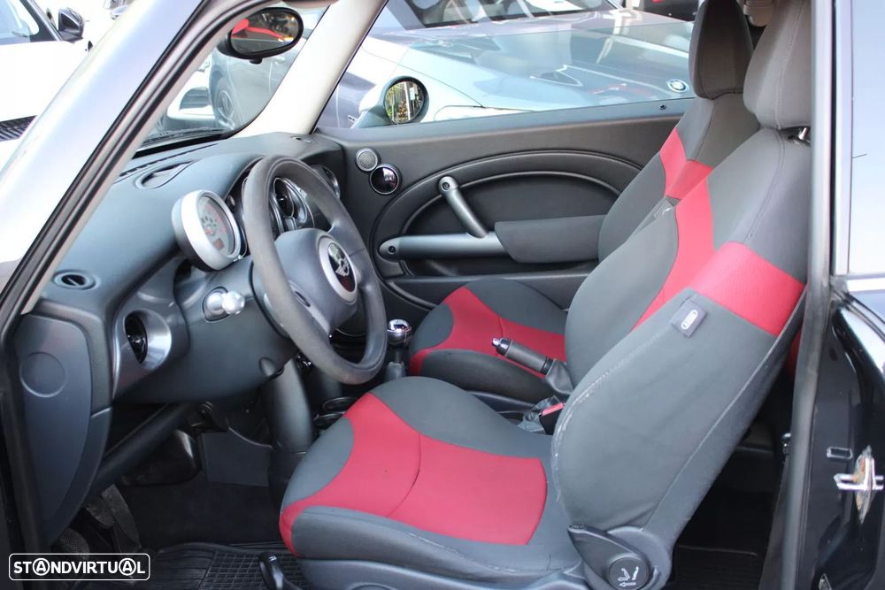 MINI 3 Portas One 1.4 D - 6