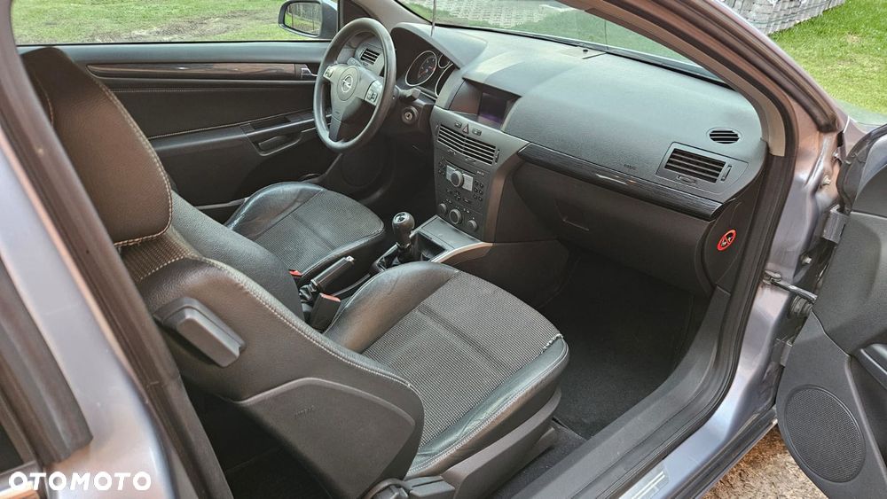 Opel Astra 1.9 CDTI Sport - 10