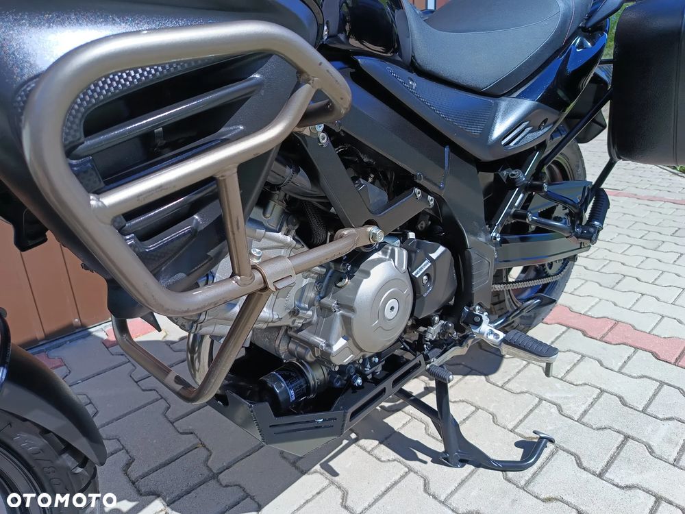 Suzuki V-STROM - 34
