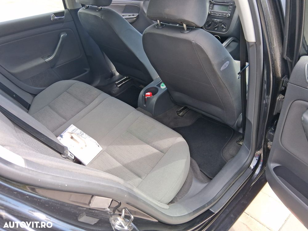 VOLKSWAGEN Golf 2004 — imagine 9