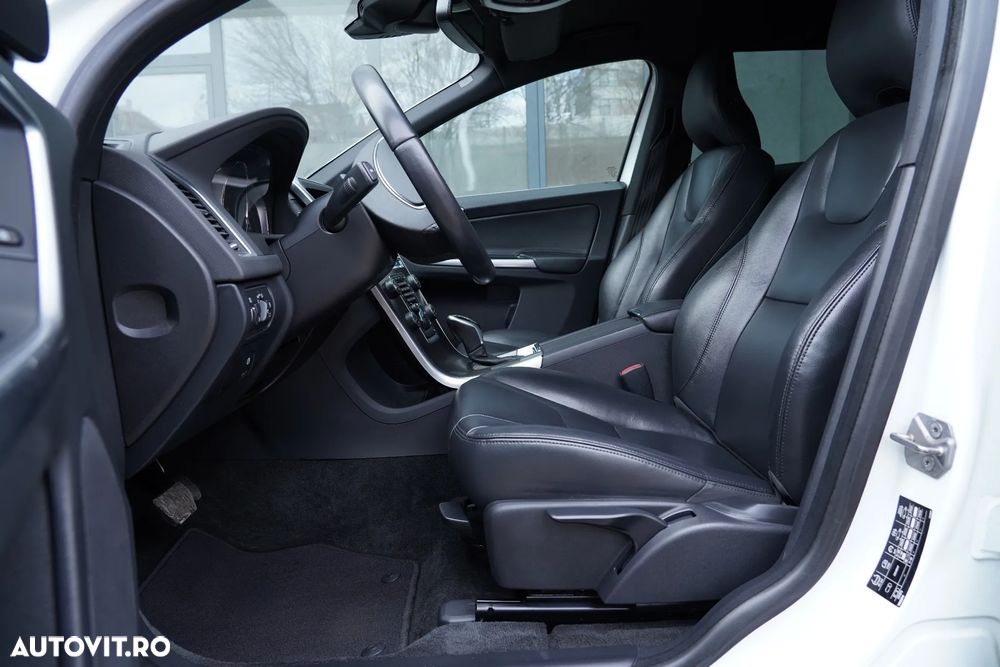 Volvo XC 60 D4 AWD Geartronic Summum - 10