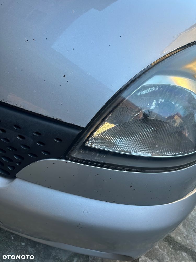 Toyota Yaris Verso - 13