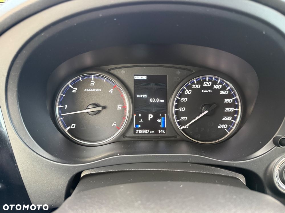 Mitsubishi Outlander - 26