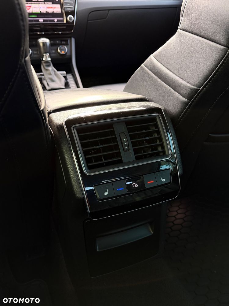 Skoda Superb 2.0 TDI L&K DSG - 7