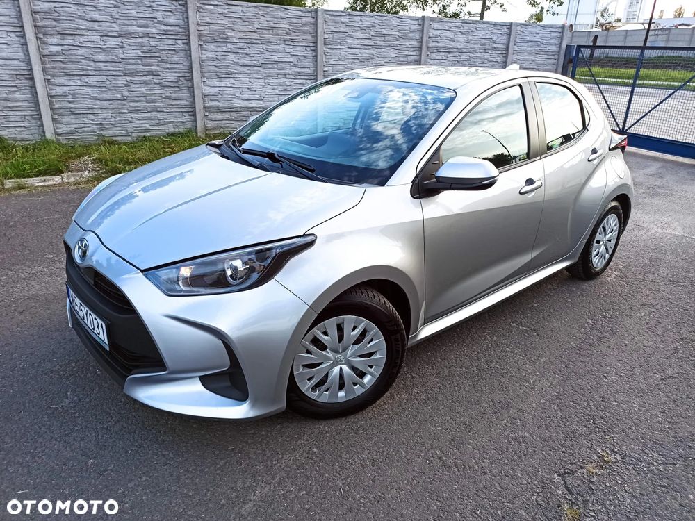 Toyota Yaris Hybrid 1.5 Active - 1