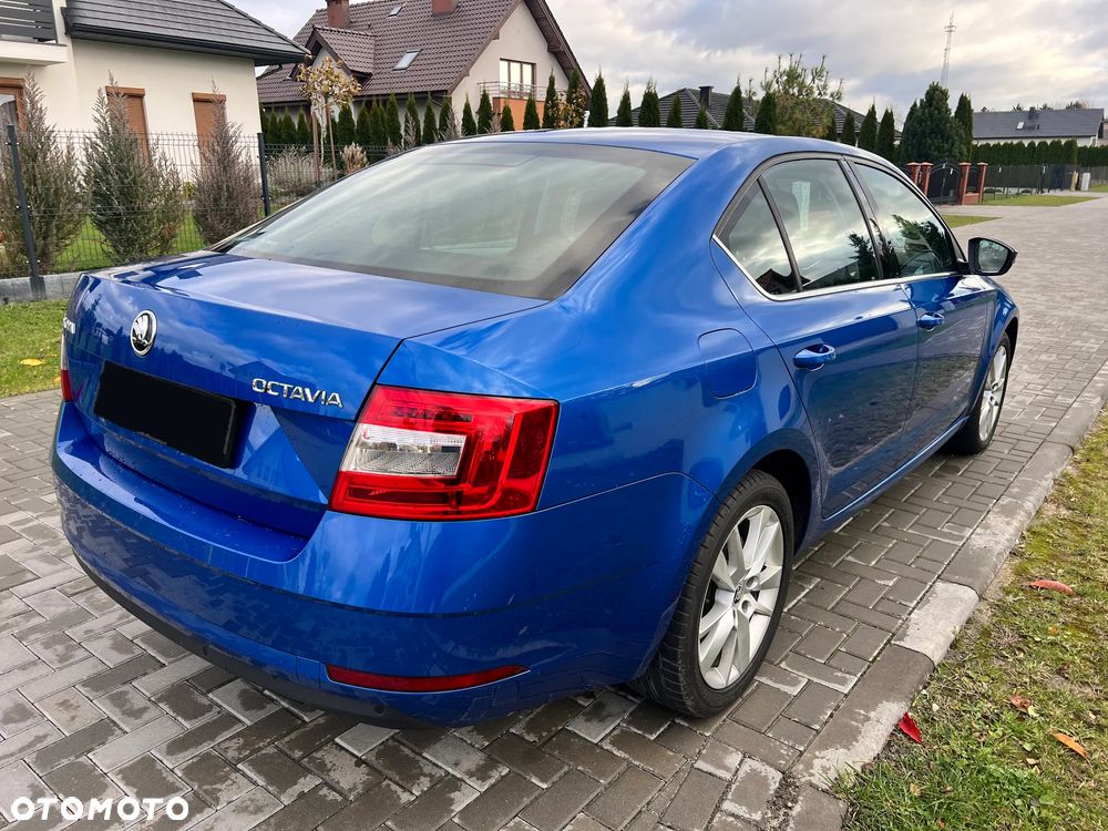 Skoda Octavia 2.0 TDI Style DSG - 4