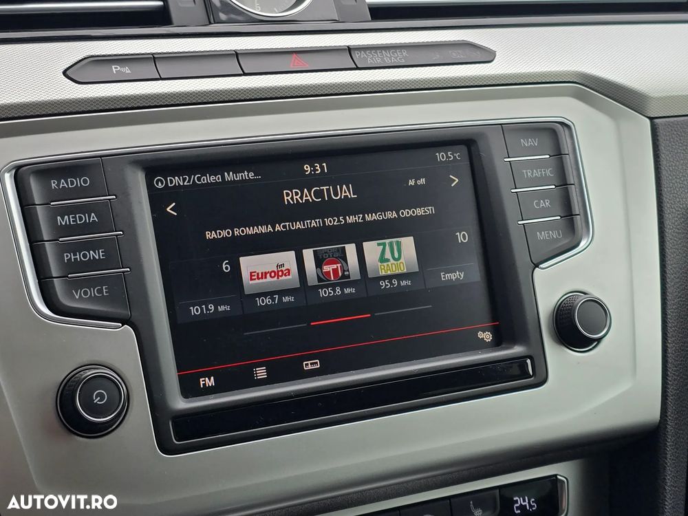 Volkswagen Passat - 25