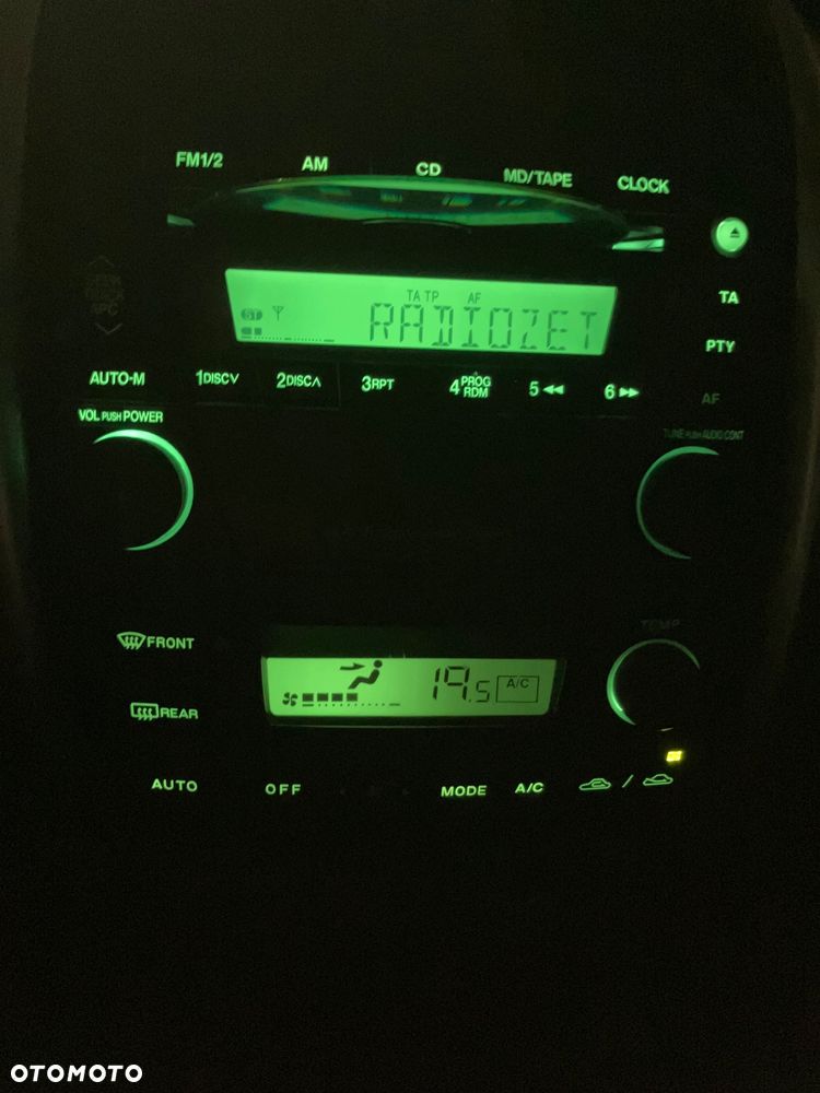 Mazda Premacy - 22