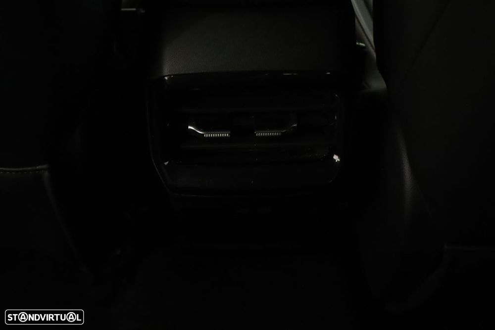 MG EHS 1.5 T-GDI Plug-in Hybrid Luxury - 24