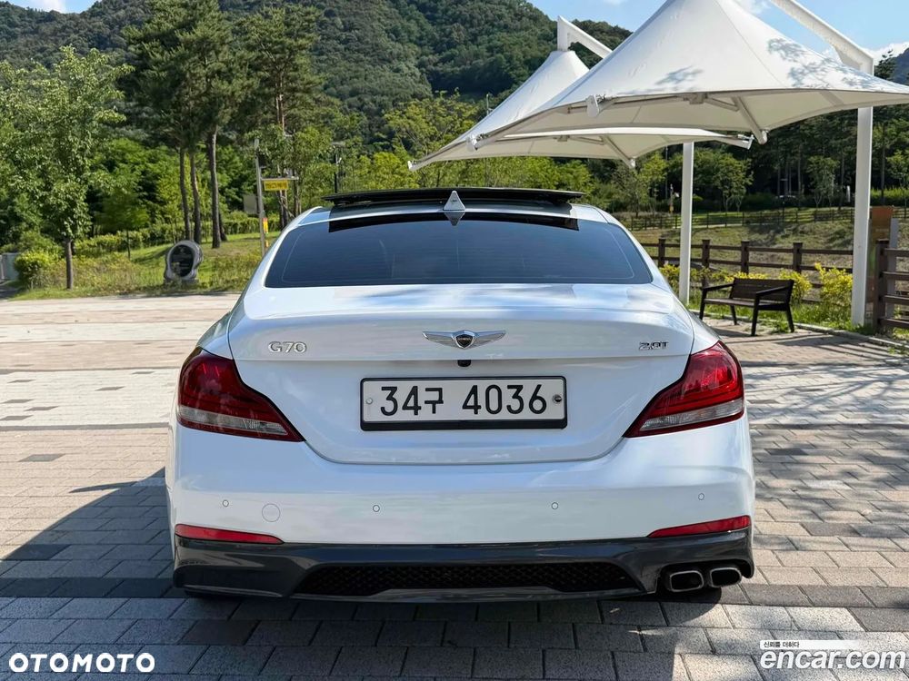 Genesis G70 - 6