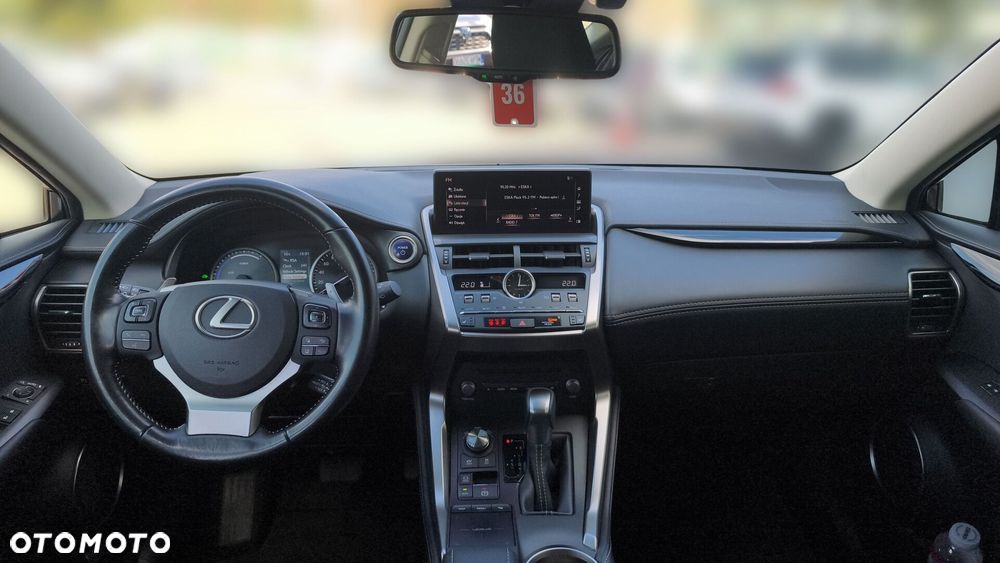 Lexus NX 300h Business Edition AWD - 12