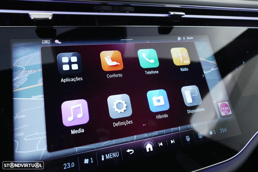 Mercedes-Benz E 300 e AMG Line - 20