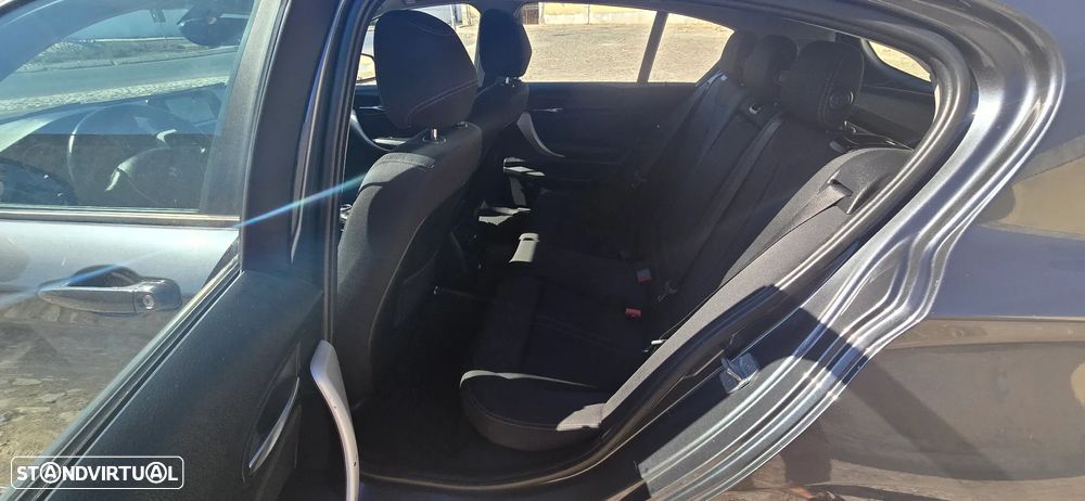 BMW 118 i Advantage - 11
