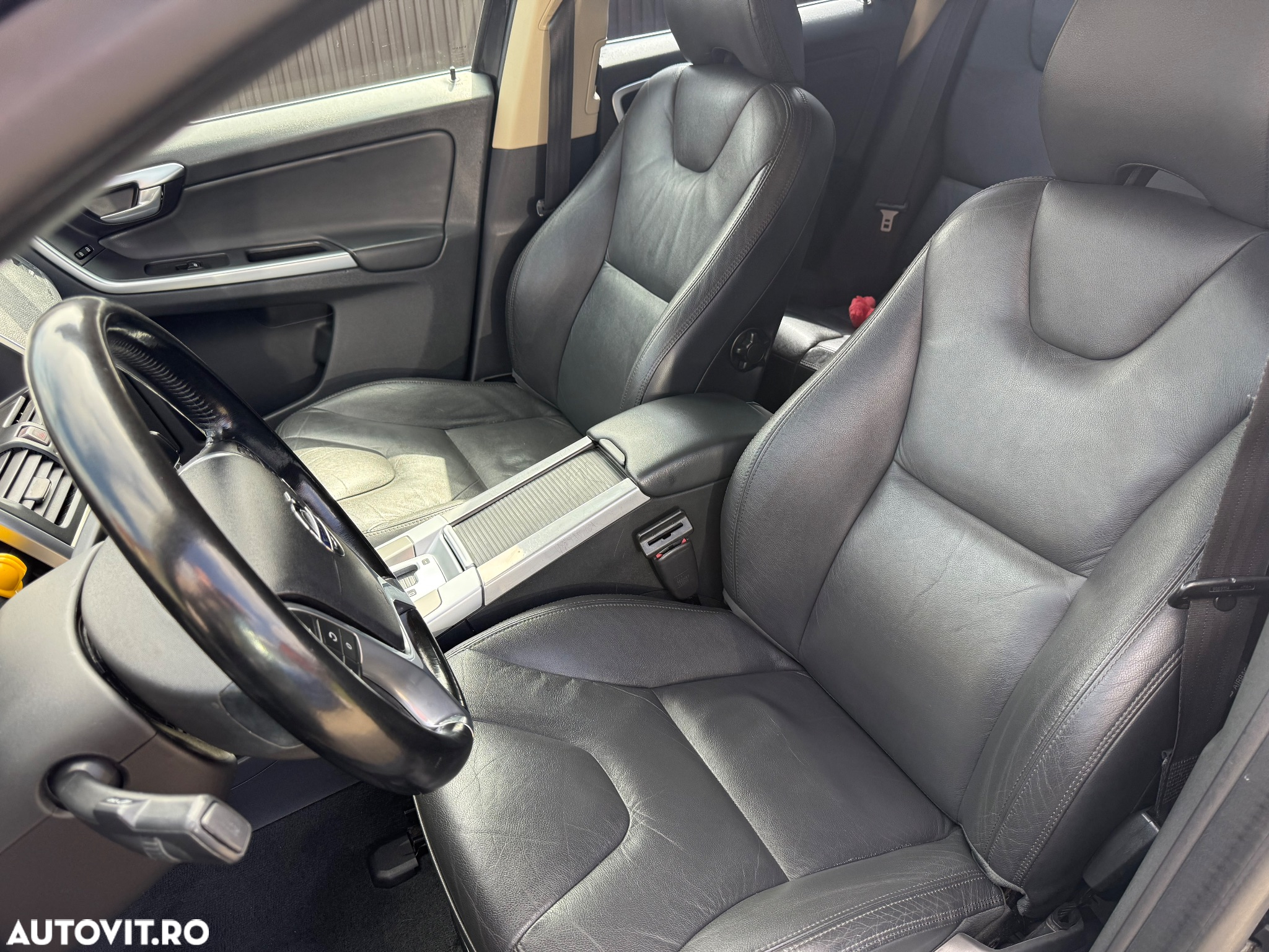 Volvo XC 60 2.4D AWD Aut. Momentum - 13