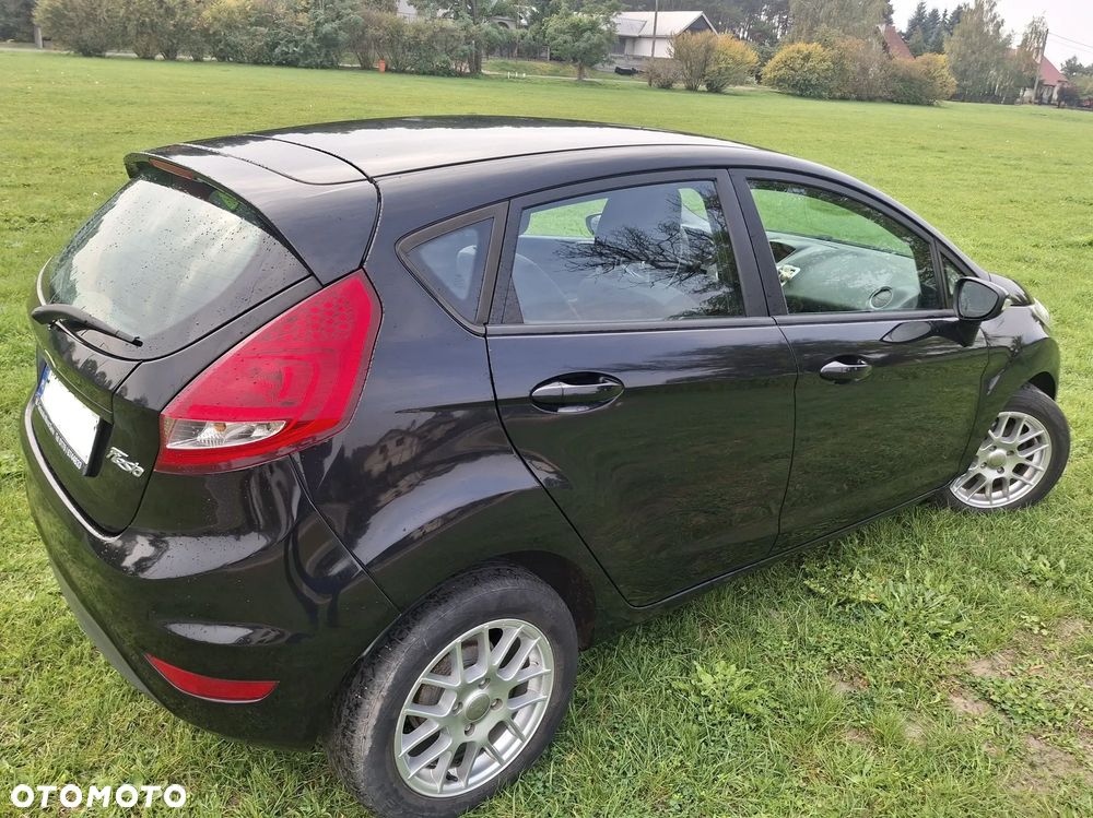 Ford Fiesta 2009 photo 4
