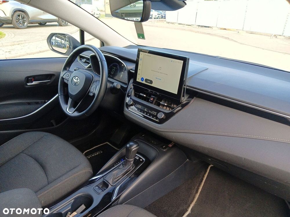 Toyota Corolla 1.8 Hybrid Style - 11