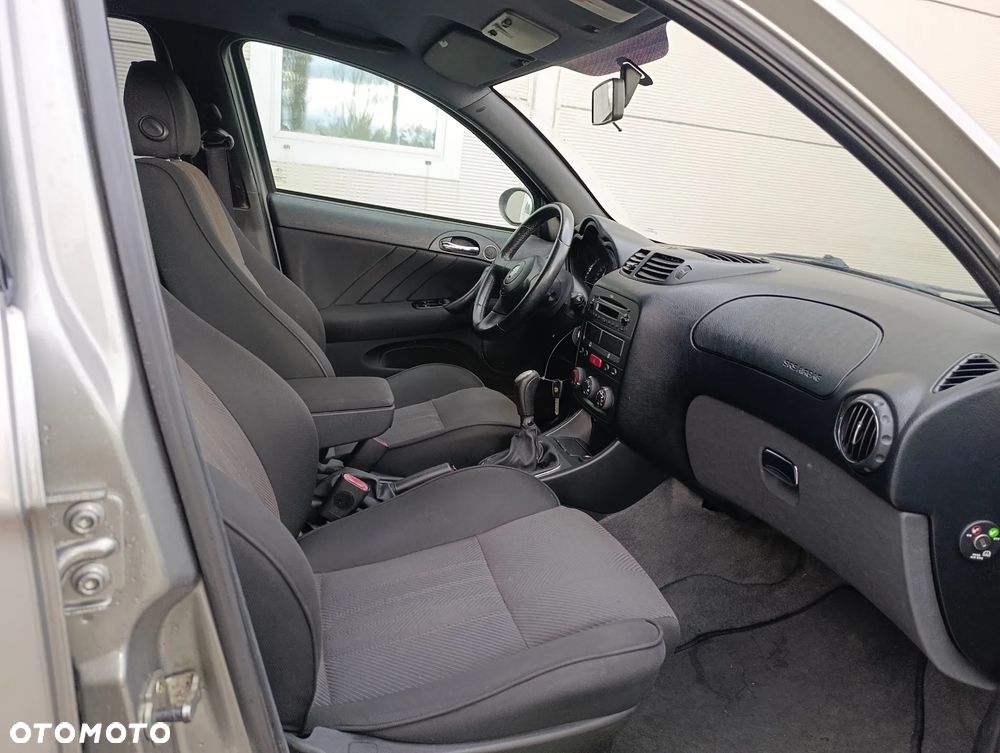 Alfa Romeo 147 1.6 ECO Sportiva - 10