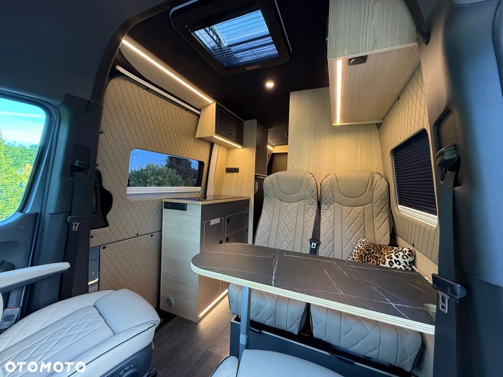 Mercedes-Benz SPRINTER - 8
