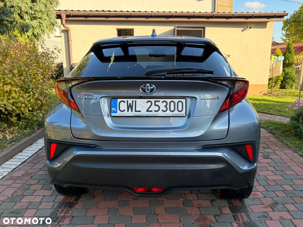 Toyota C-Hr 2022 photo 2