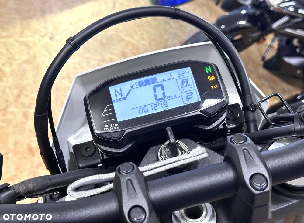Suzuki DR-Z - 10
