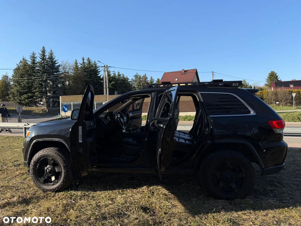 Jeep Grand Cherokee - 14