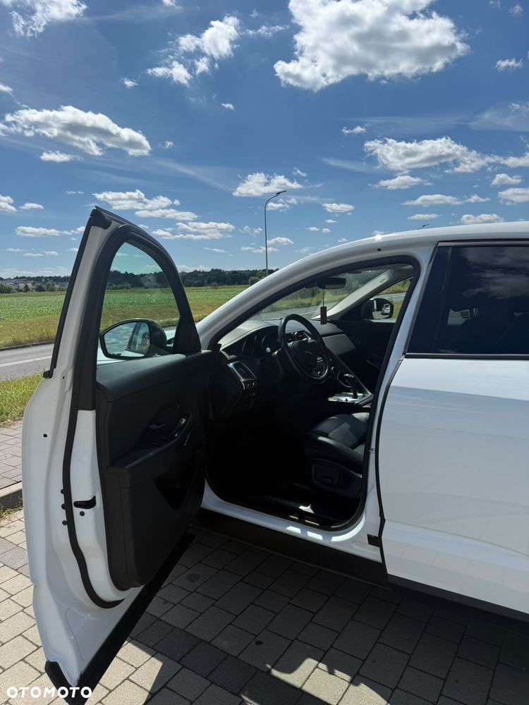 Jaguar E-Pace 2.0 i4P AWD R-Dynamic S - 7