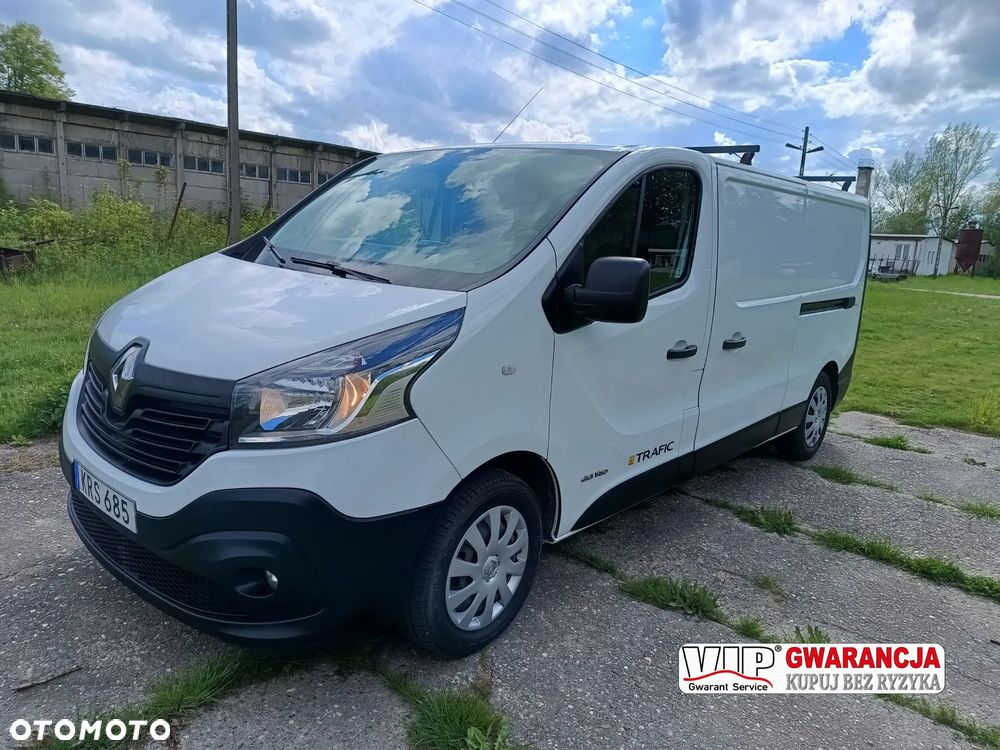 Renault Trafic L2H1 1.6 diesel 140kM 2014rok WEBASTO, CZUJNIKI PARKOWANIA, HAK, BAGAŻNIK DACHOWY, drzwi przesuwne z obu stron, stan BDB, BEZWPADKOWY! - 2