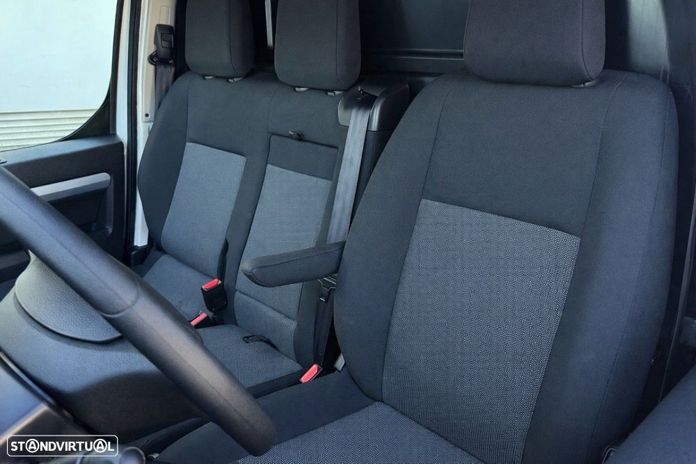 Opel Vivaro - 10