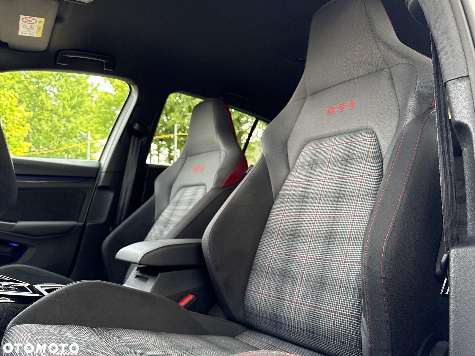 Volkswagen Golf VIII 2.0 TSI GTI DSG - 14