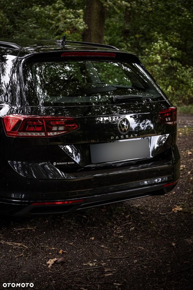 Volkswagen Passat Variant 2.0 TDI SCR DSG Elegance - 5