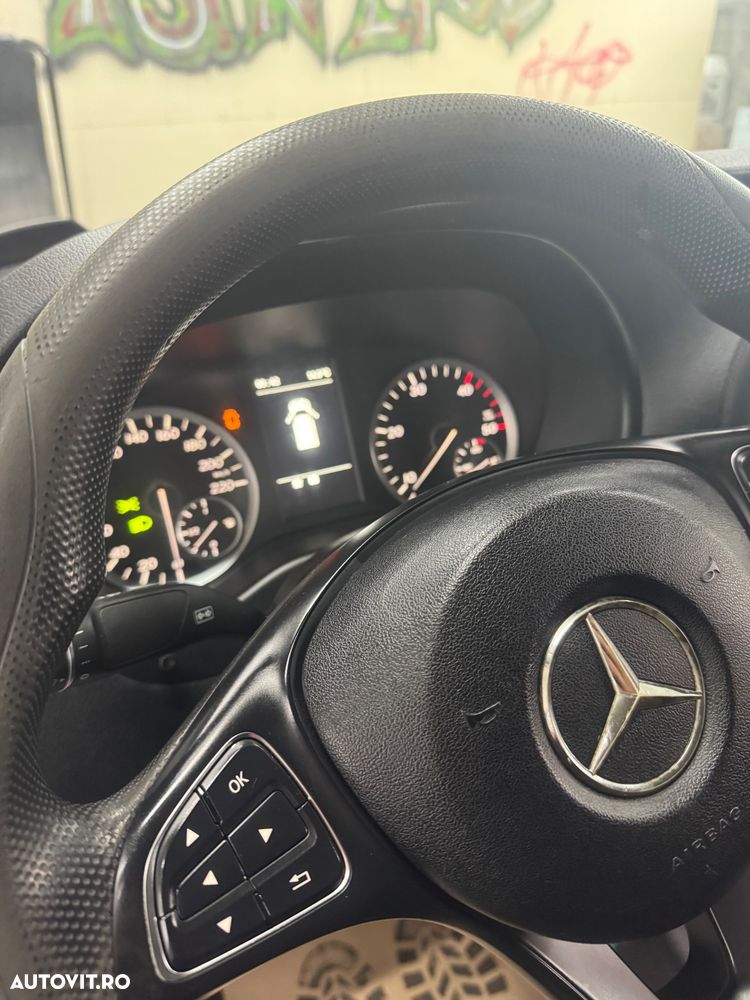 Mercedes-Benz Vito - 12