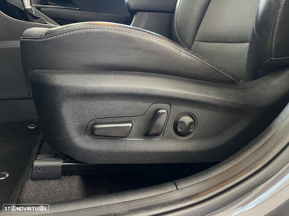 Kia Niro 1.6 GDi HEV - 8