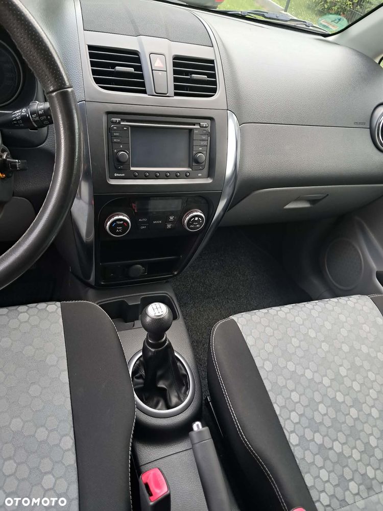 Suzuki SX4 Classic 1.6 VVT 4x4 Style - 8