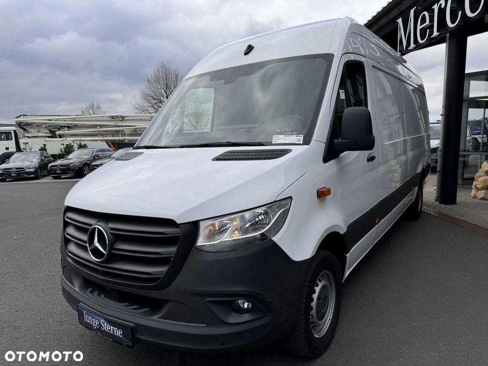 Mercedes-Benz Sprinter - 1