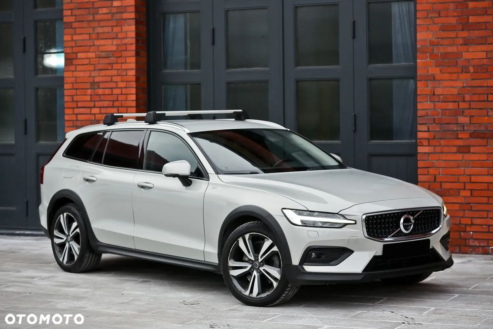 Volvo V60 Cross Country D4 AWD Geartronic Pro - 1