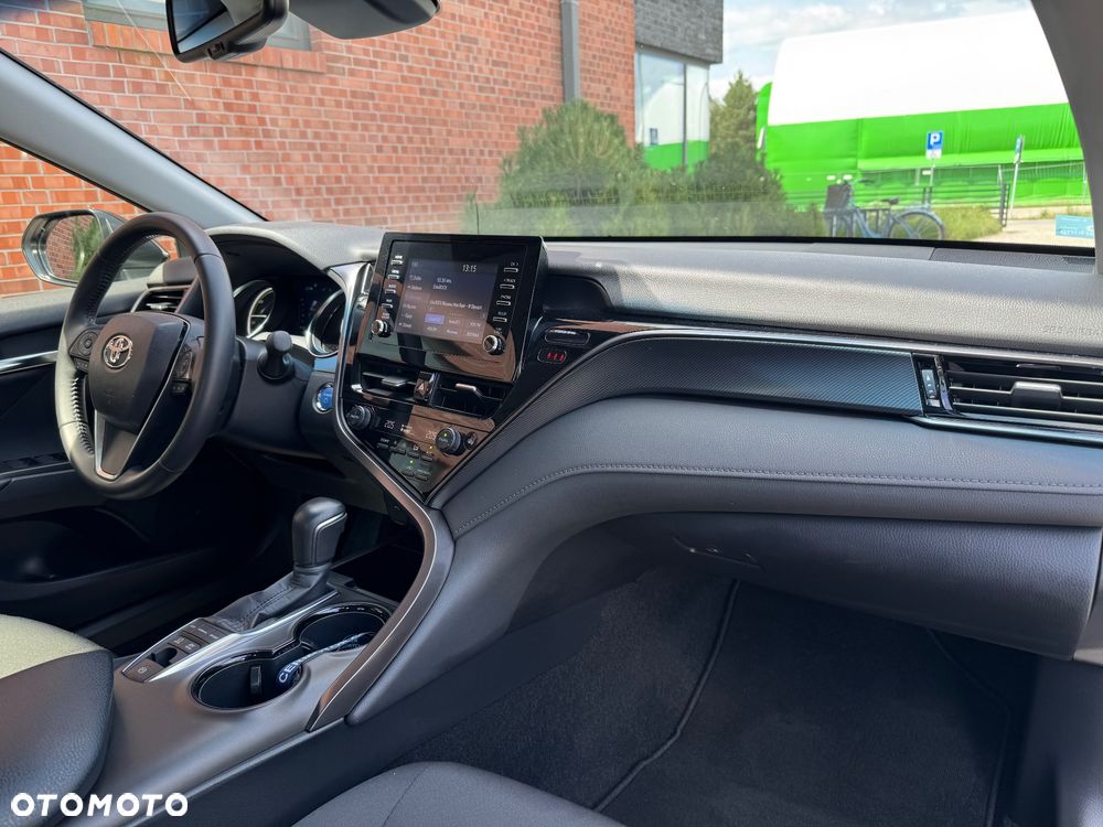 Toyota Camry 2.5 Hybrid Comfort CVT - 8