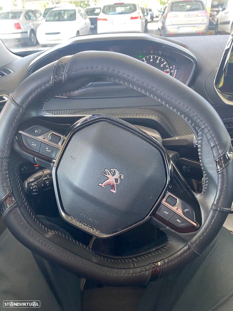 Peugeot 2008 1.2 PureTech Active - 10
