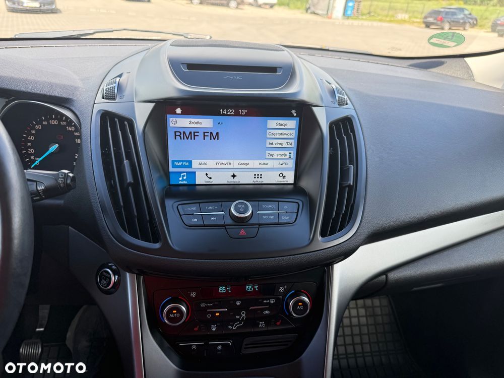 Ford Kuga 1.5 EcoBoost 2x4 Titanium - 22