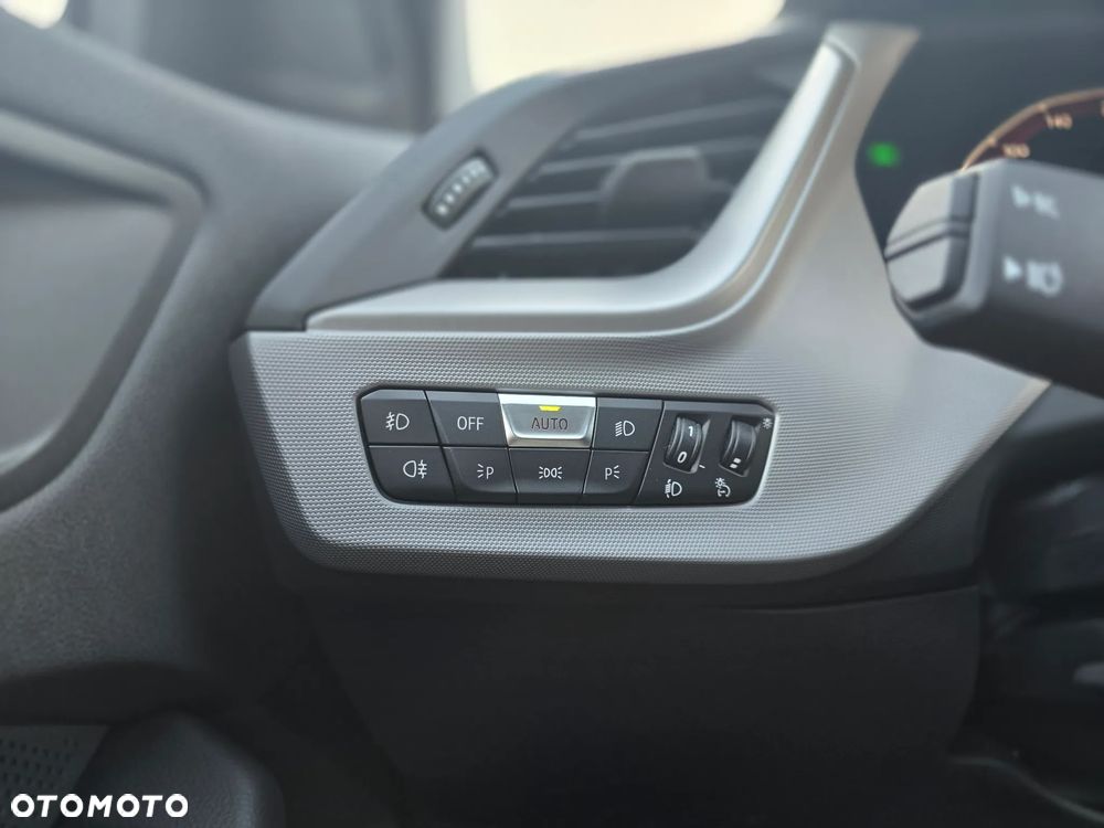 BMW Seria 1 118i Advantage - 17