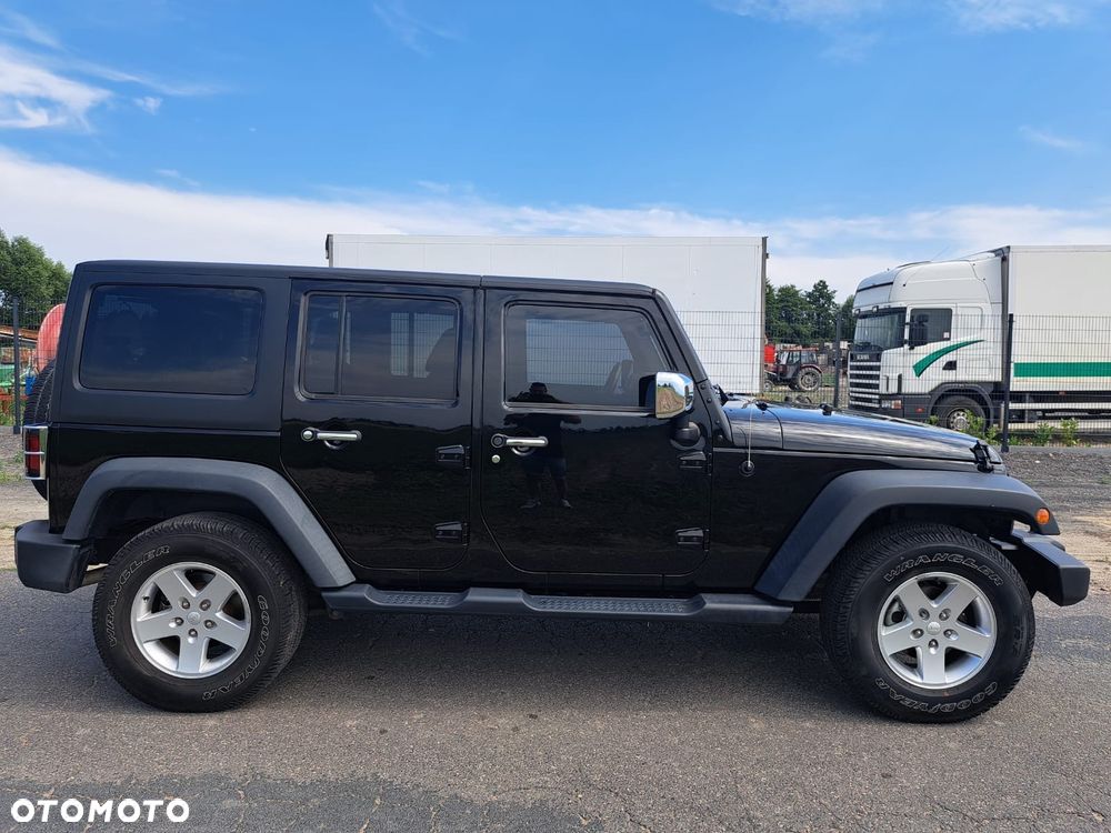 Jeep Wrangler - 10