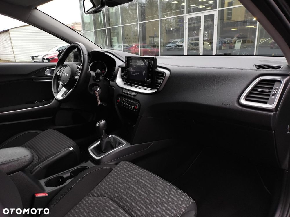 Kia XCeed 1.5 T-GDI M - 29