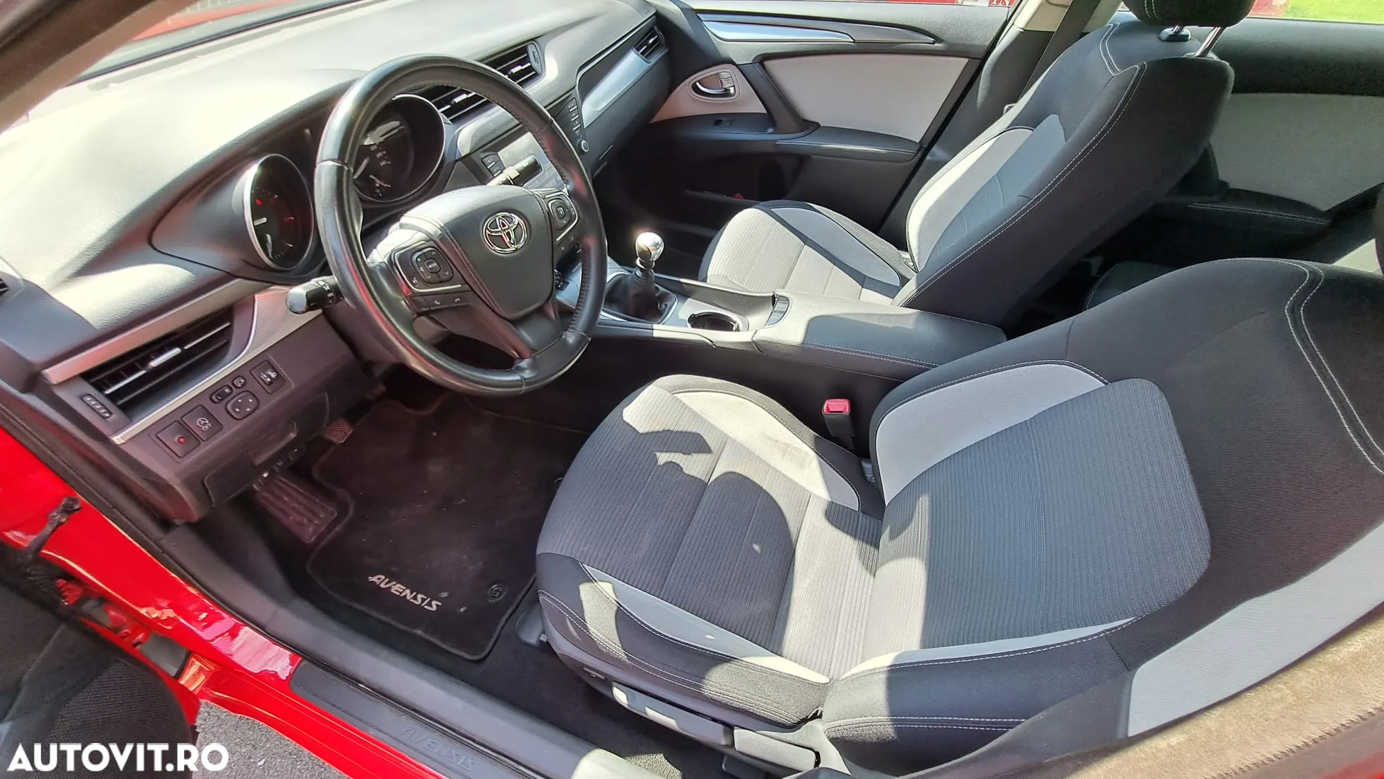 Toyota Avensis - 7