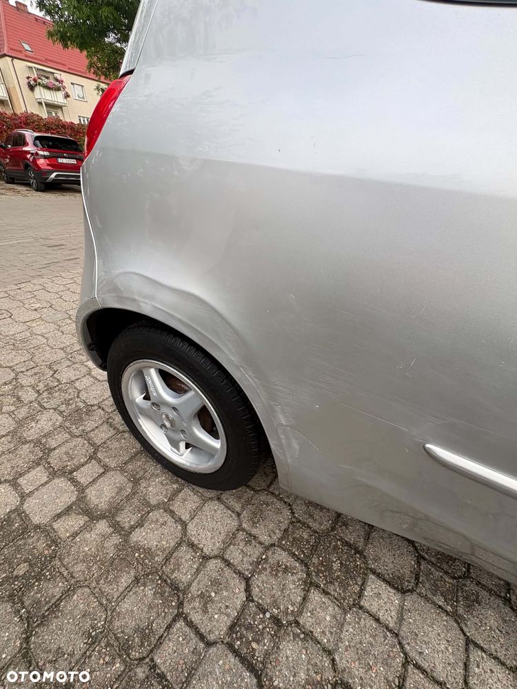Mitsubishi Colt - 6