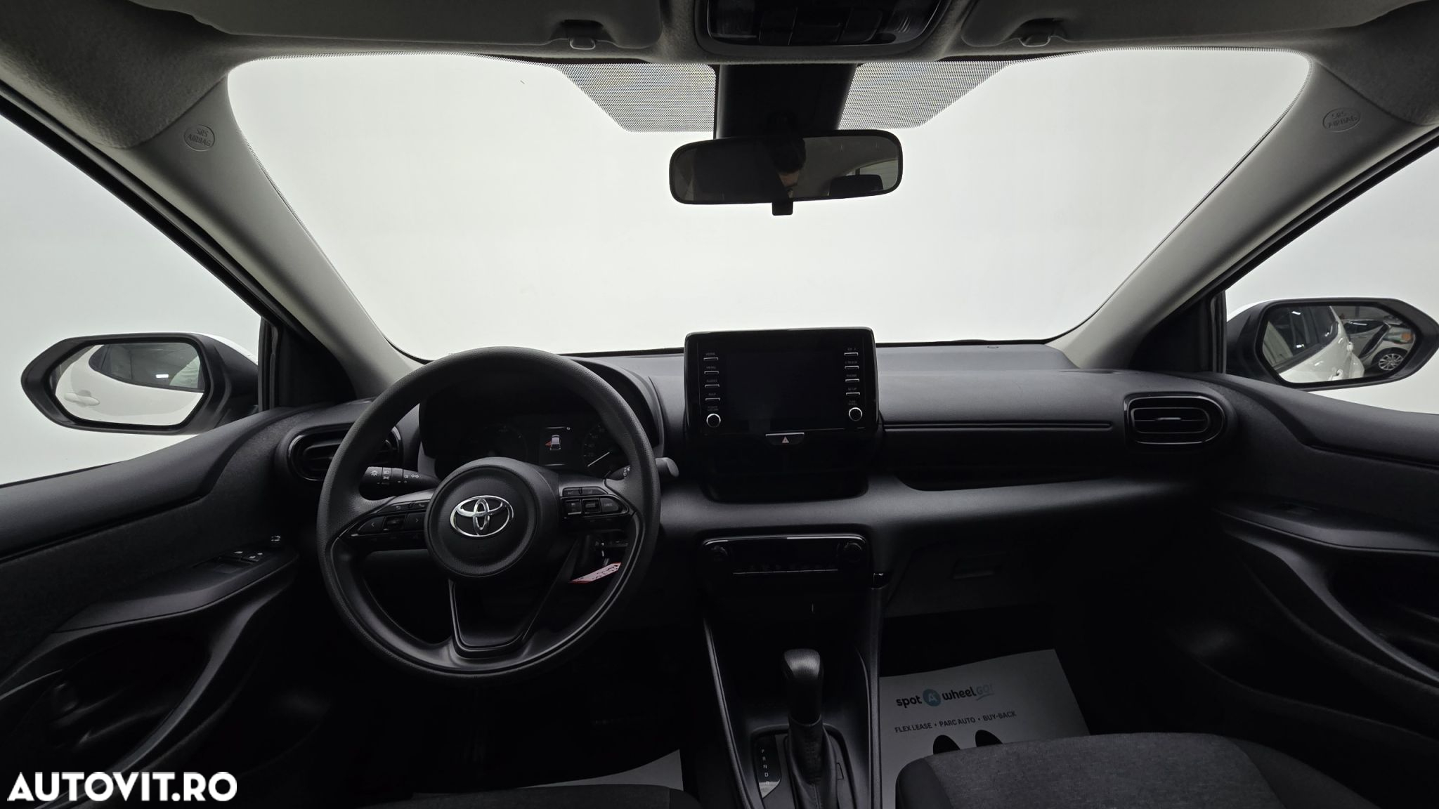 Toyota Yaris 1.5 VVT-i HSD Eco - 14