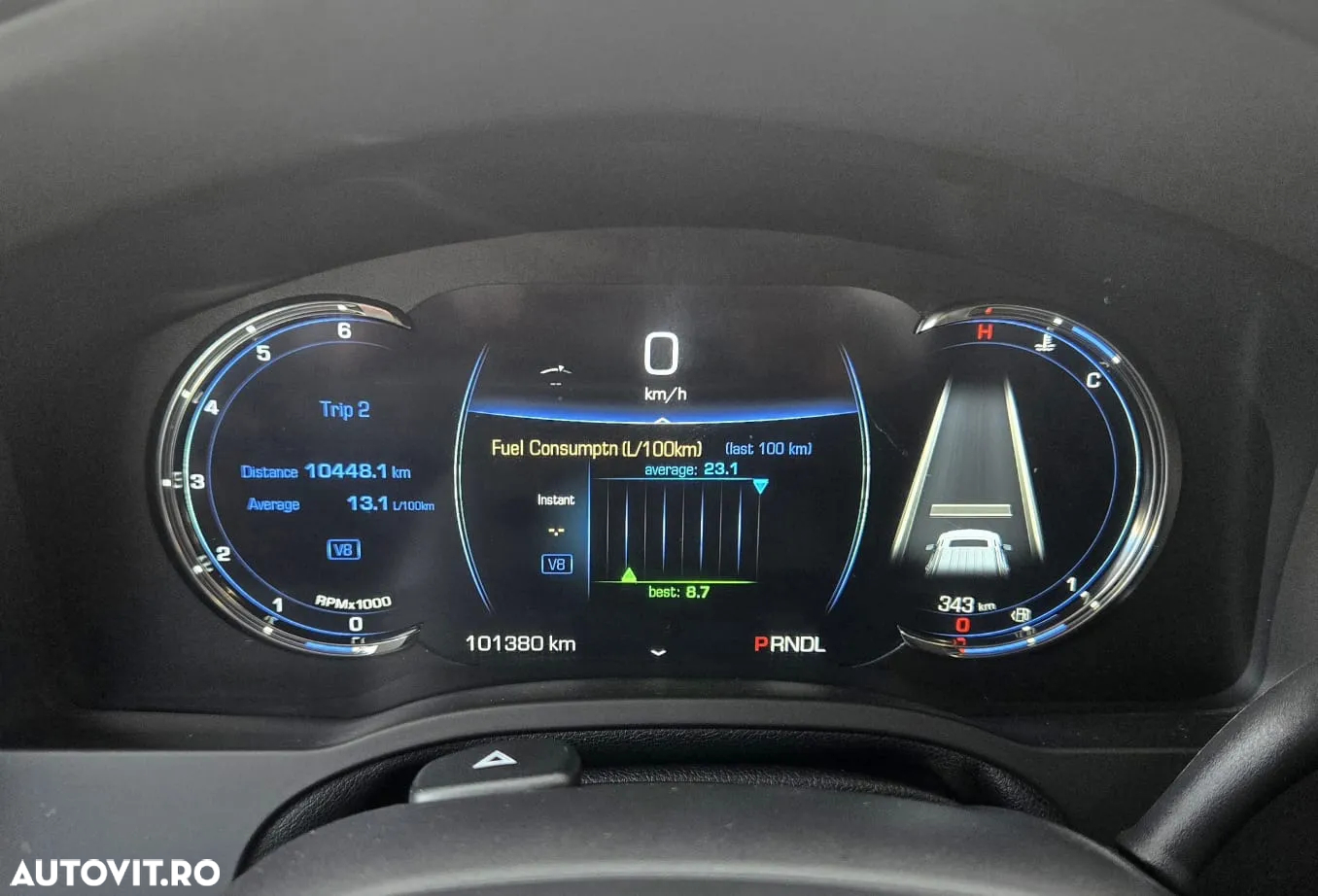 Cadillac Escalade 6.2 V8 AWD AT Platinum - 23