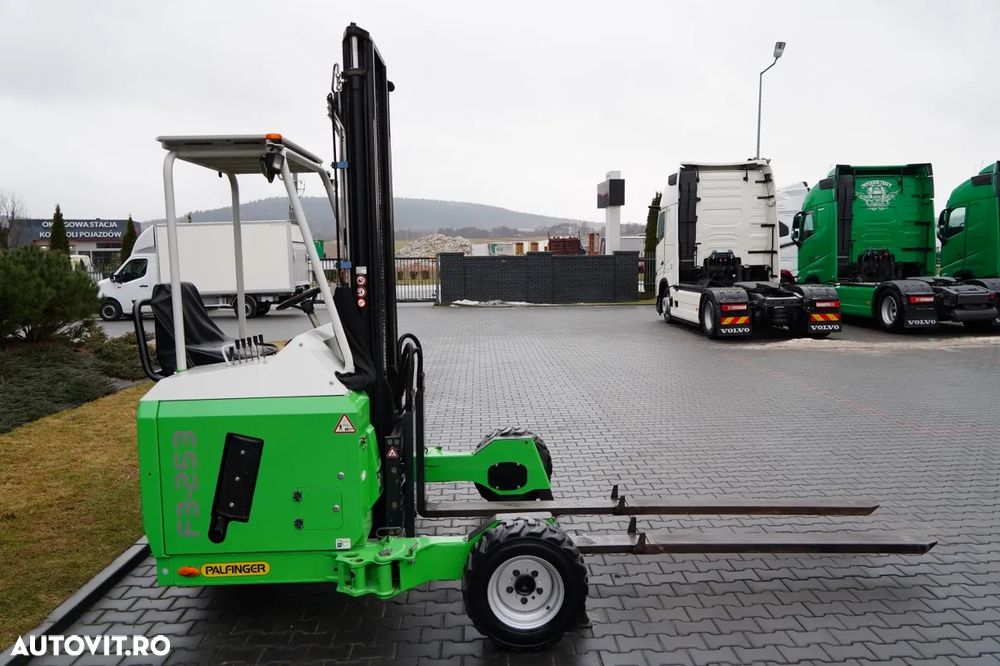 Palfinger Stivuitor / F3-253PX / Montat pe remorcă / Capacitate maximă de încărcare: 2500 kg / 3 m / 2021 / - 16