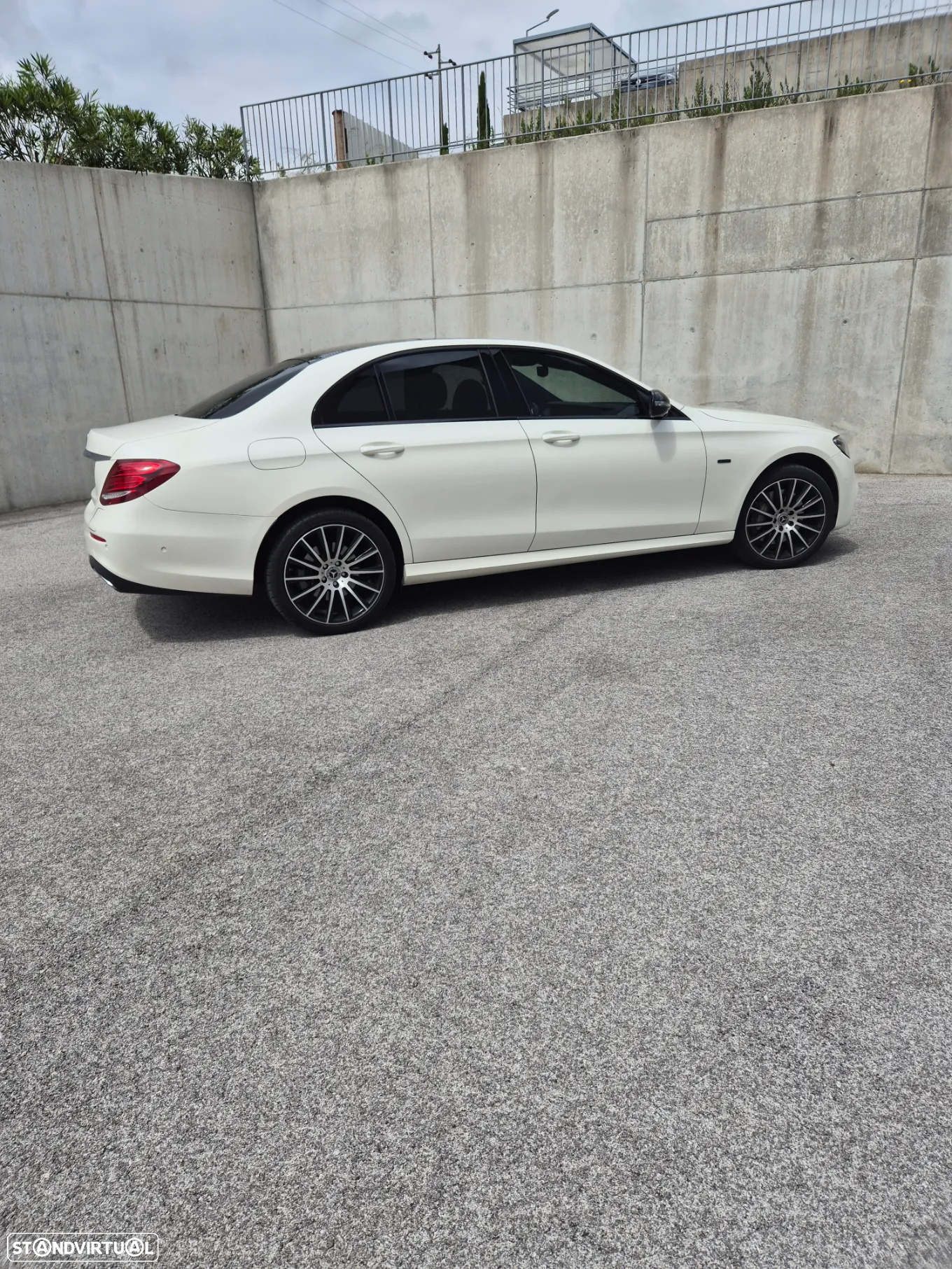 Mercedes-Benz E 300 de Exclusive Line - 9